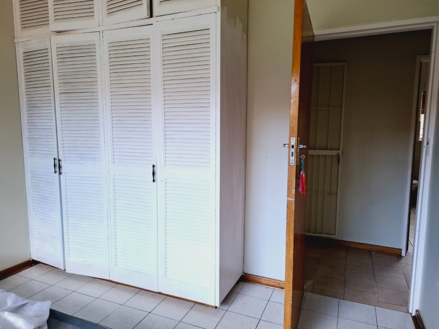 5 Bedroom Property for Sale in Fichardt Park Free State